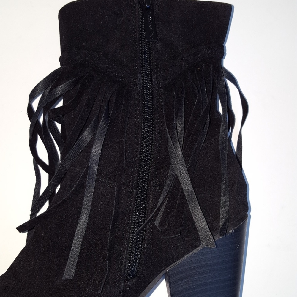 🎉HP🎉 Breckelles Heather Fringe Black Booties 8.5 - Picture 3 of 8